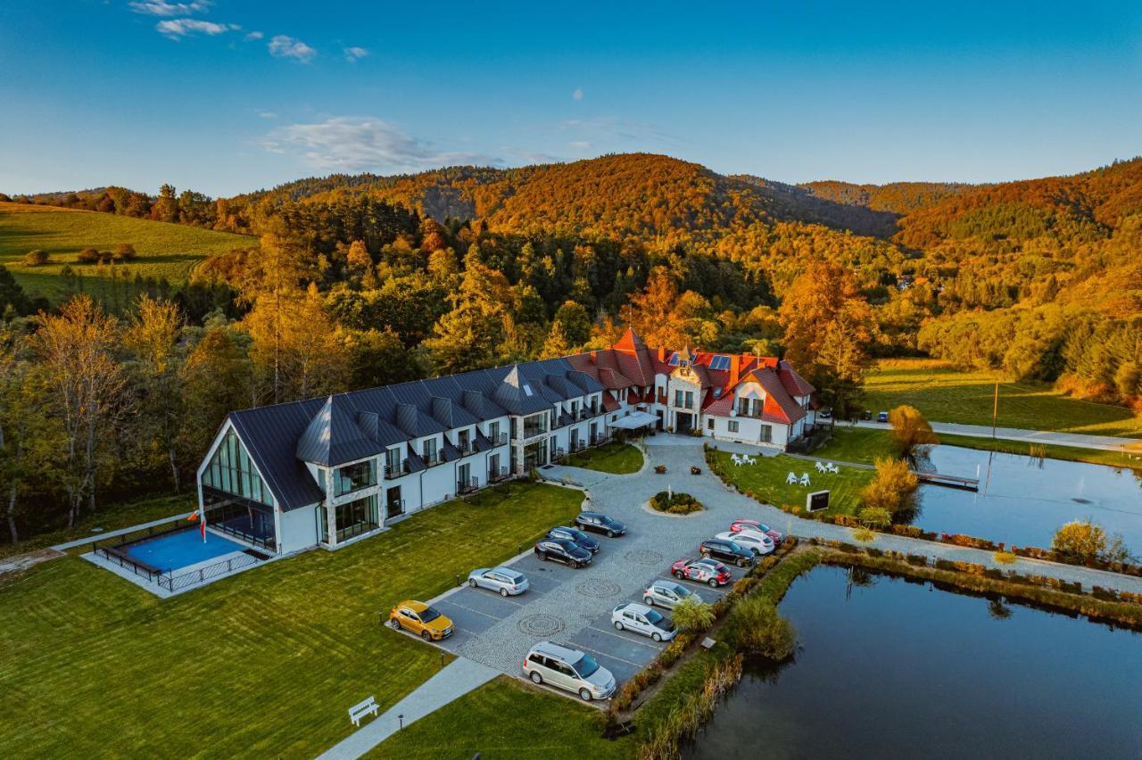 Carynska Resort & Spa Lutowiska Exteriér fotografie