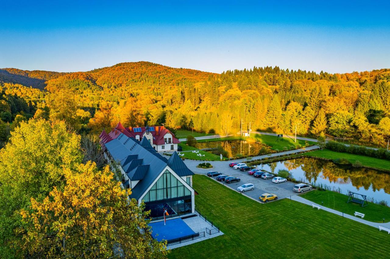 Carynska Resort & Spa Lutowiska Exteriér fotografie