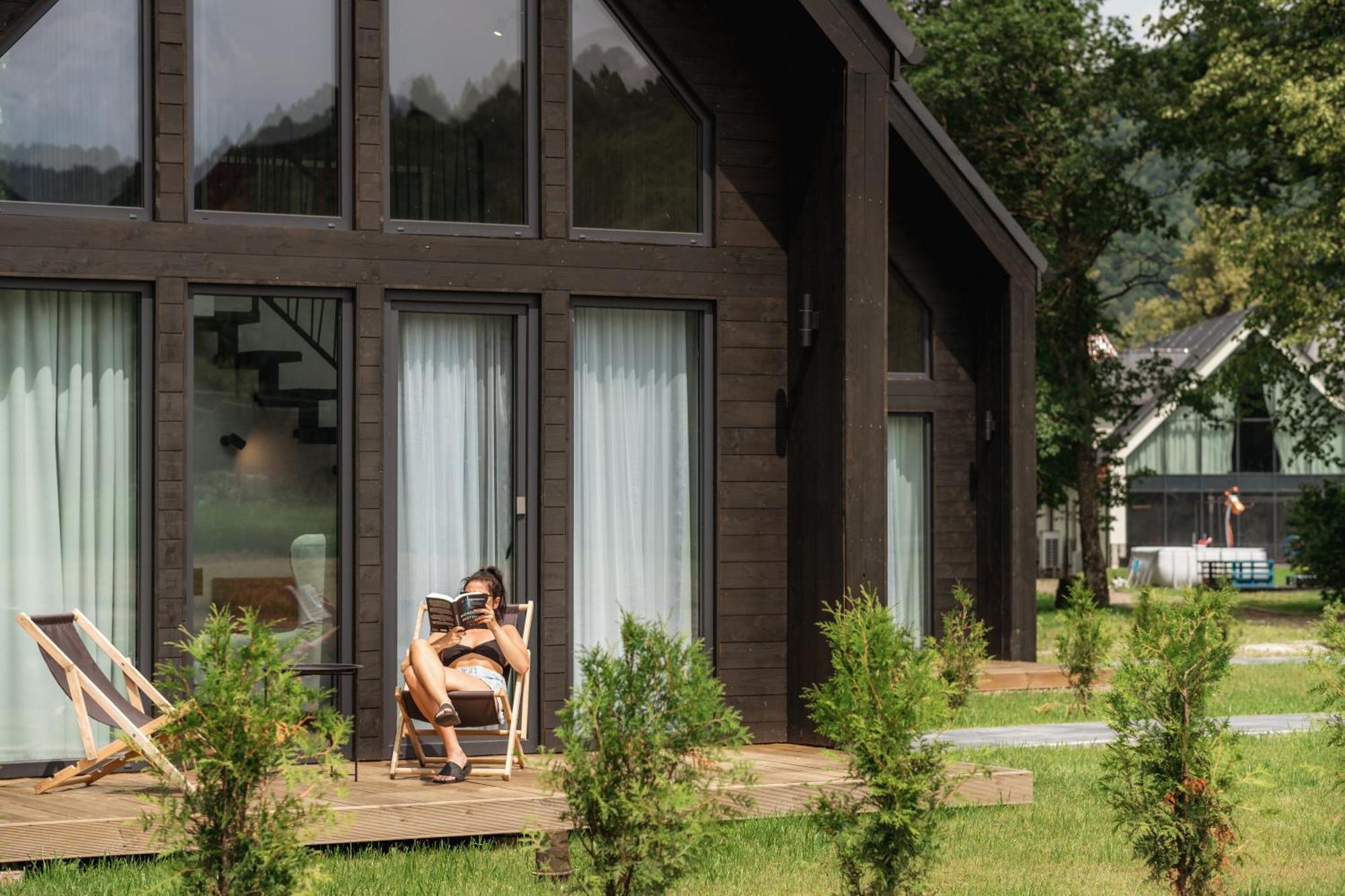 Carynska Resort & Spa Lutowiska Exteriér fotografie