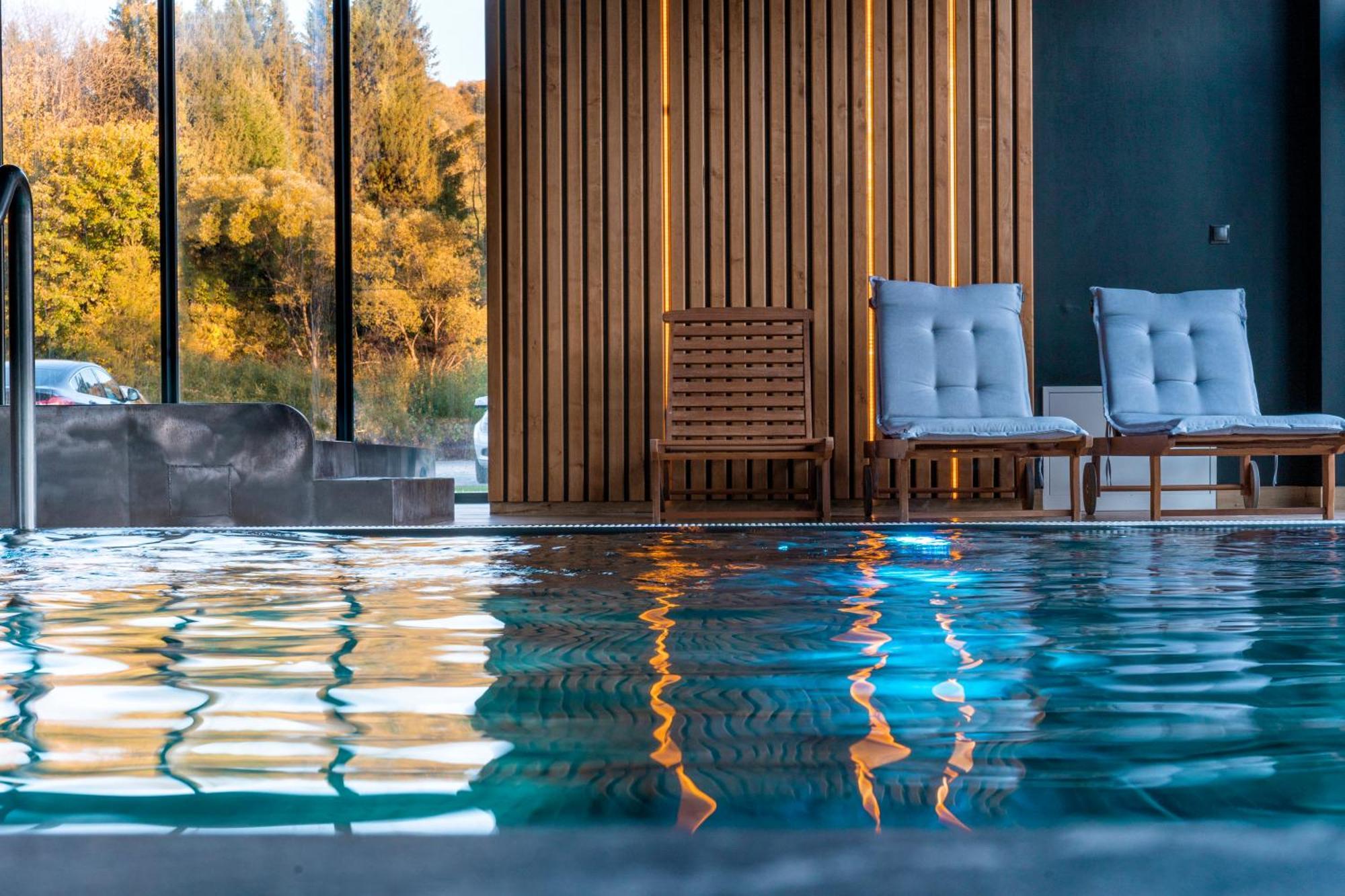 Carynska Resort & Spa Lutowiska Exteriér fotografie