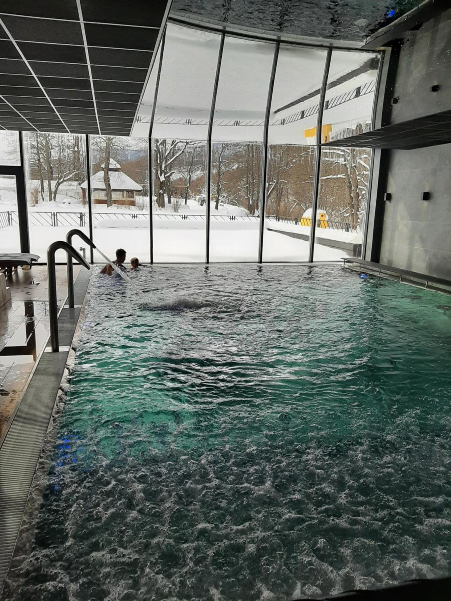 Carynska Resort & Spa Lutowiska Exteriér fotografie